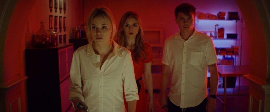 Movies with twists - Erin Moriarty, Virginia Gardner, and Sam Strike in Monster Party (2018)