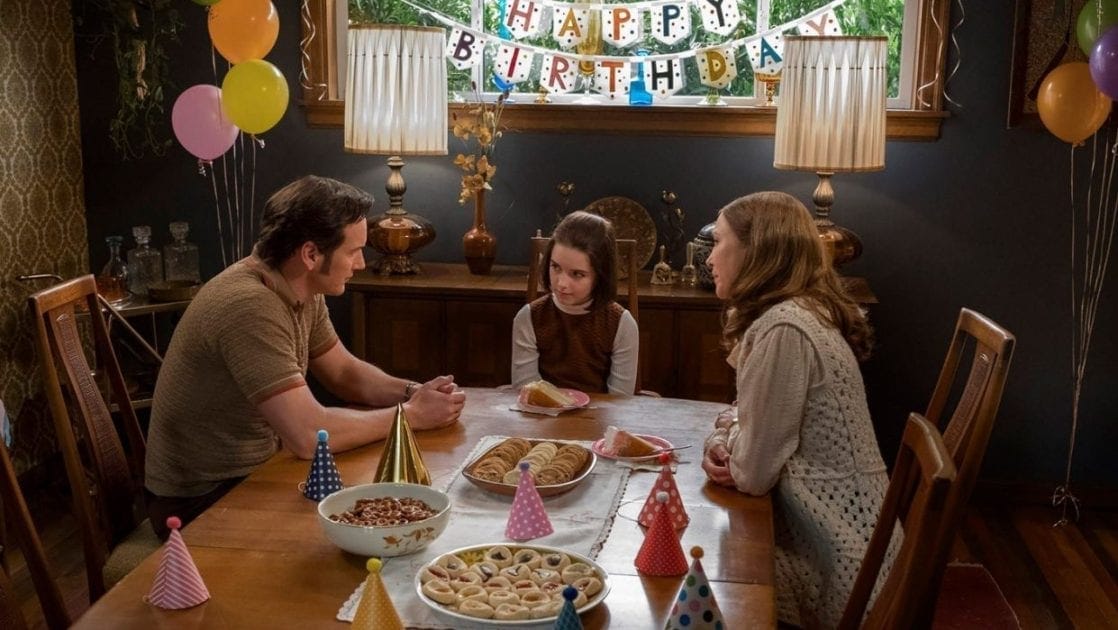 Vera Farmiga, Patrick Wilson, and Mckenna Grace in Annabelle Comes Home (2019)