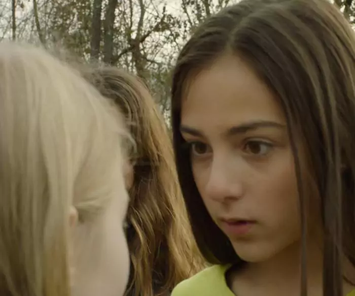 still of Vanessa Urzia and Eva Jette Putrello