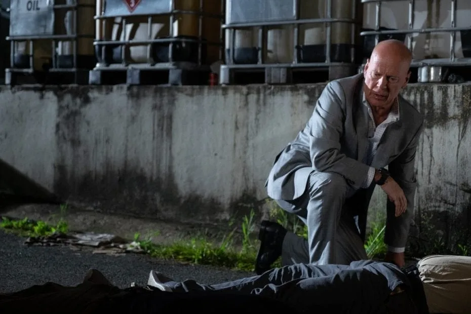 Bruce Willis in Trauma Center (2019)
