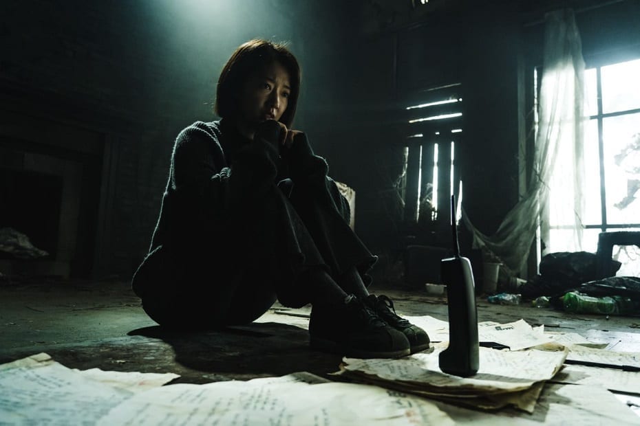 The Call aka Kol streaming on Netflix South Korean Horror Movie
